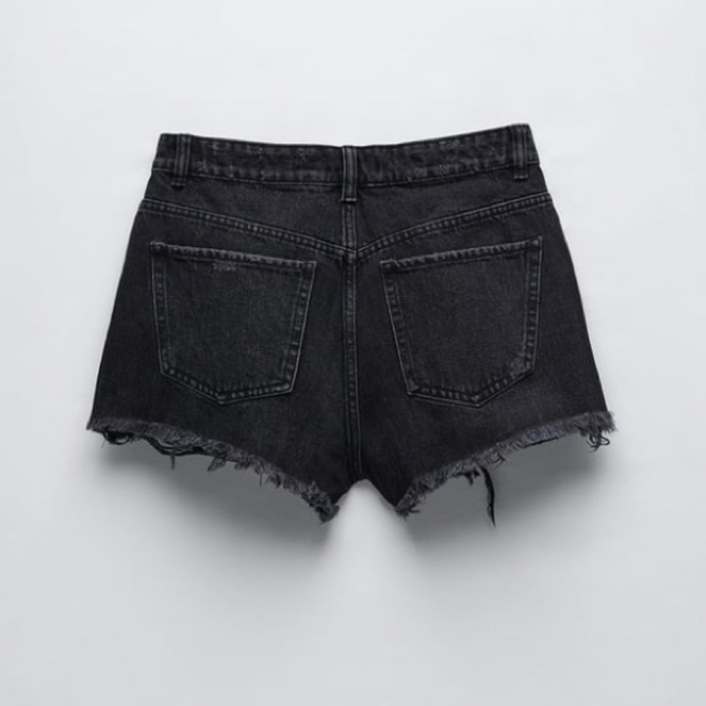Sold ZARA Black High Rise Frayed Hem Denim Shorts - Picture 8 of 11